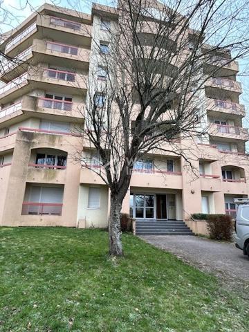 T2 avec terrasse proche Université