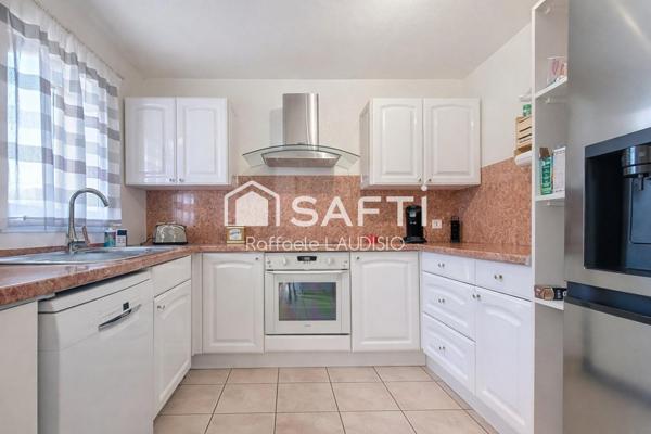 Villa 4 pièces, tout confort, piscine, garage