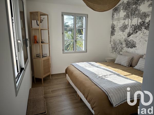 Maison traditionnelle 5 pièces de 147 m² à Rivedoux-Plage (17940)