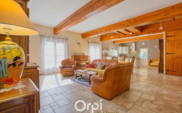 Maison à vendre    6 pièces •  Privas