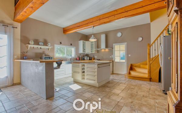 Maison à vendre    6 pièces •  Privas