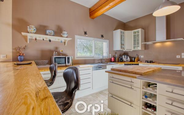 Maison à vendre    6 pièces •  Privas