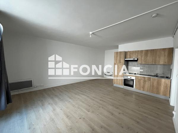 Location Appartement 2 pièces 45.63 m² - 29 RUE MONTALEMBERT Angouleme 16000