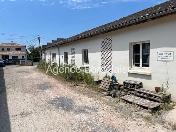 Pessac Noès,  Laboratoire traiteur env 125 m²