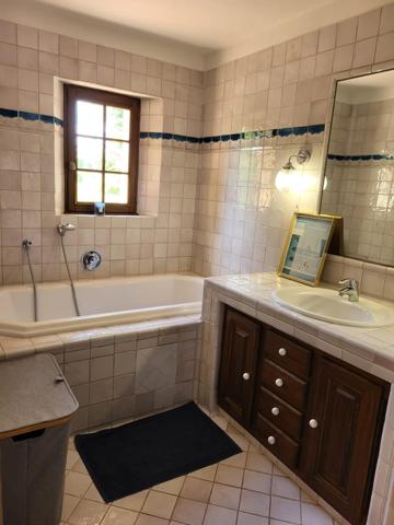 Entre Salernes et Villecroze – Authentique maison de 1750 au cœur de la Provence Verte