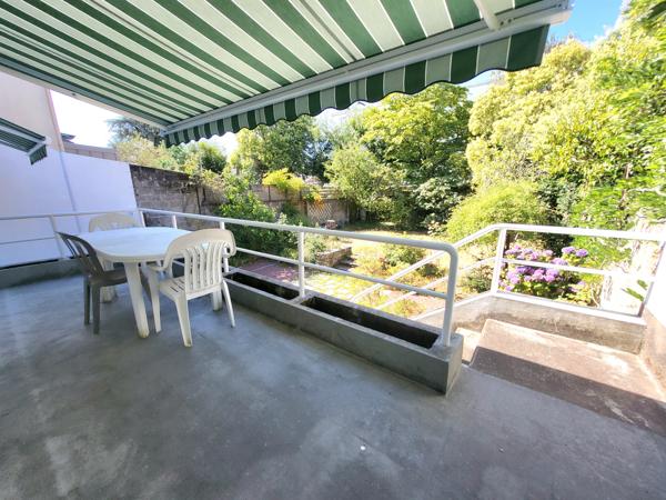 Maison
         5 pièces
        - 113 m² 538 200 € *