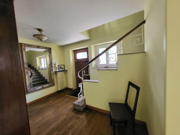 Maison
         5 pièces
        - 113 m² 538 200 € *