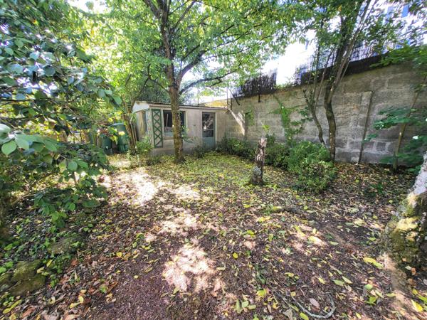 Maison
         5 pièces
        - 113 m² 538 200 € *