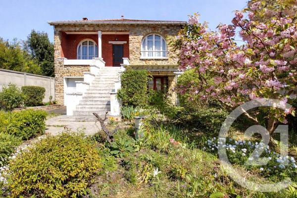 Maison à vendre  6 pièces - 140 m 2   GAGNY  - 93