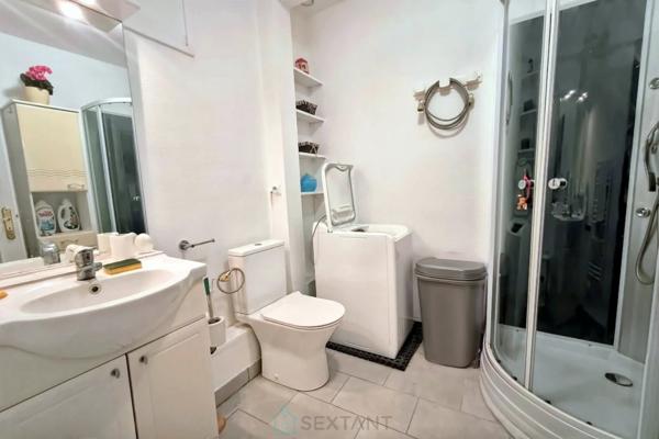 MAISON AVEC 2 LOGEMENTS AU CALME, PROCHE DES COMMODITES
