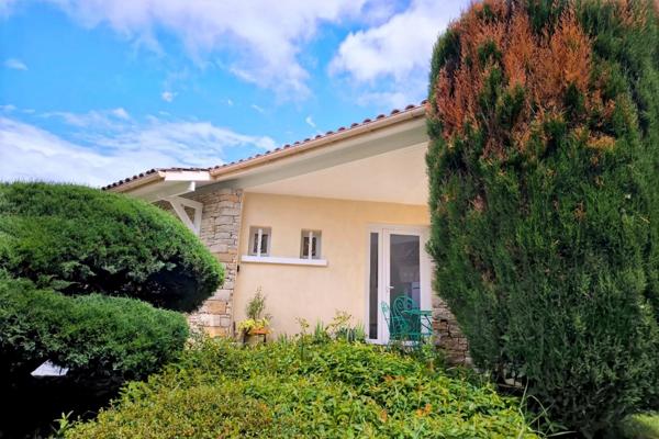 MAISON AVEC 2 LOGEMENTS AU CALME, PROCHE DES COMMODITES