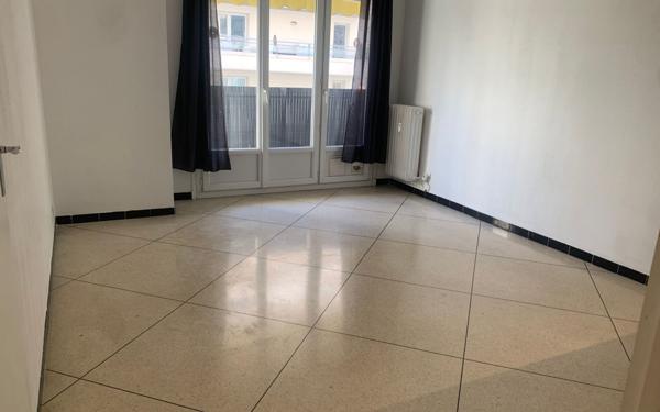 Appartement à louer    1 pièce • 25,33 m2 Nice