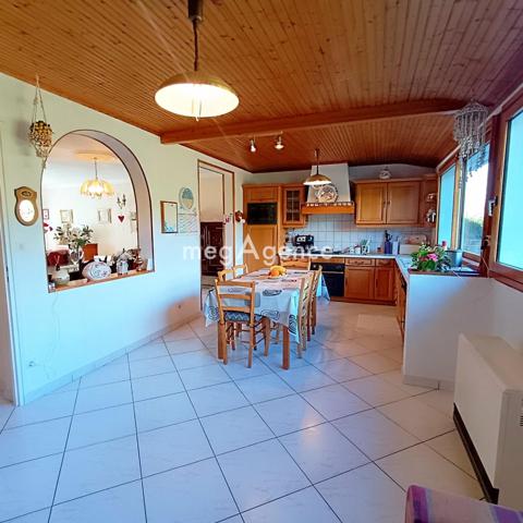 Maison à CHOLET, 49300 - 6 pièces 120m²
