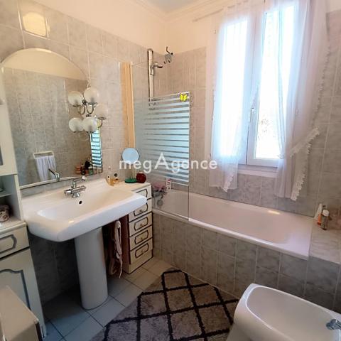 Maison à CHOLET, 49300 - 6 pièces 120m²
