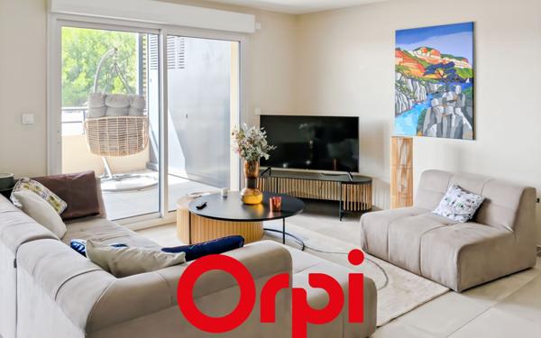 Appartement à vendre    3 pièces • 68 m2 Bandol