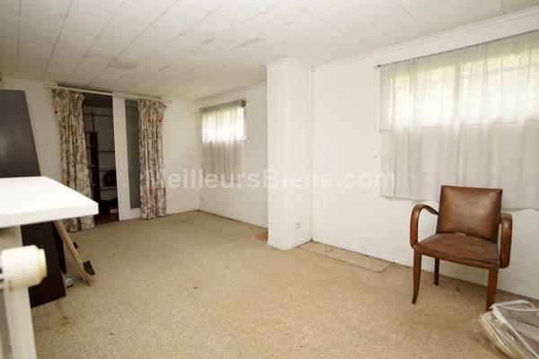 maison plain-pied 105 m2, 3 chambres, combles aménageables, garage sur terrain 520 m2