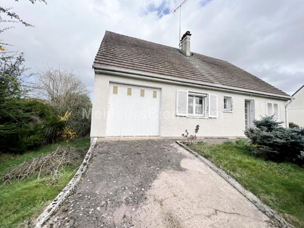 maison plain-pied 105 m2, 3 chambres, combles aménageables, garage sur terrain 520 m2