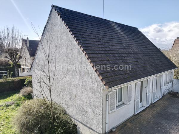 maison plain-pied 105 m2, 3 chambres, combles aménageables, garage sur terrain 520 m2