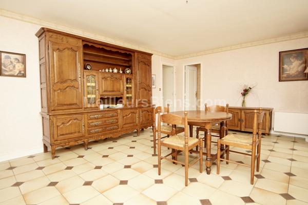 maison plain-pied 105 m2, 3 chambres, combles aménageables, garage sur terrain 520 m2