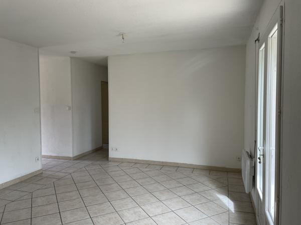 VILLA T4 DE PLAIN PIED AVEC GARAGE  Villepinte (11150)