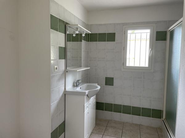 VILLA T4 DE PLAIN PIED AVEC GARAGE  Villepinte (11150)