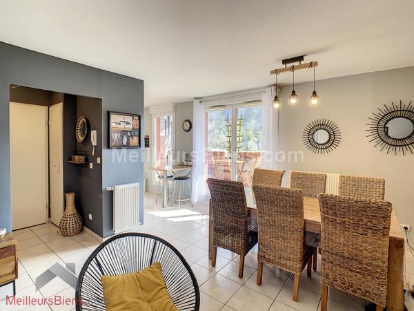 Centre Montmélian T4 de 78 m2 traversant au calme