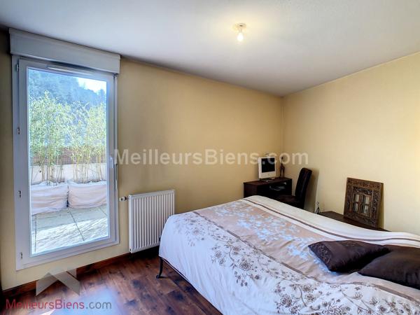 Centre Montmélian T4 de 78 m2 traversant au calme