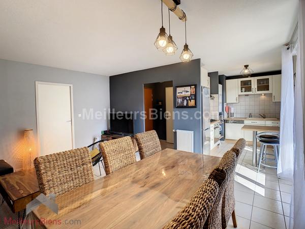 Centre Montmélian T4 de 78 m2 traversant au calme