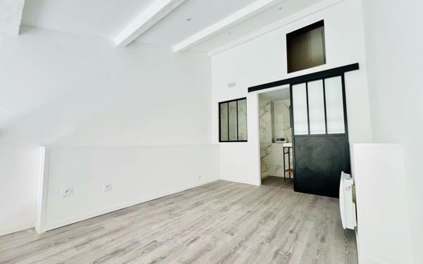 Appartement à vendre    3 pièces • 47 m2 Sanary-sur-Mer