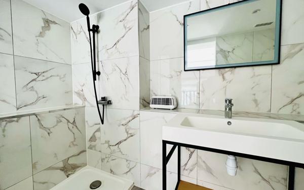 Appartement à vendre    3 pièces • 47 m2 Sanary-sur-Mer