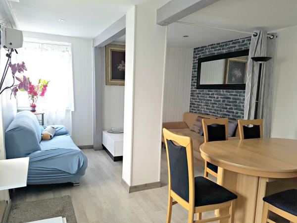 Pougny (01550) Maison 8 Pièces 250 m2 3 Appartements