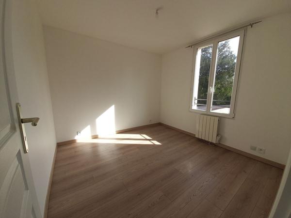 MAISON 3 PIECES 61m² AVEC COUR - MAGNY EN VEXIN