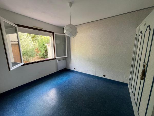 CHALLANS à proximité à pied de tous commerces !