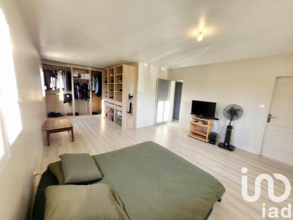 Pavillon 5 pièces de 153 m² à Ingrandes (86220)