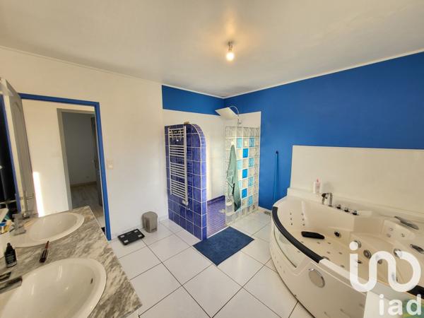 Pavillon 5 pièces de 153 m² à Ingrandes (86220)