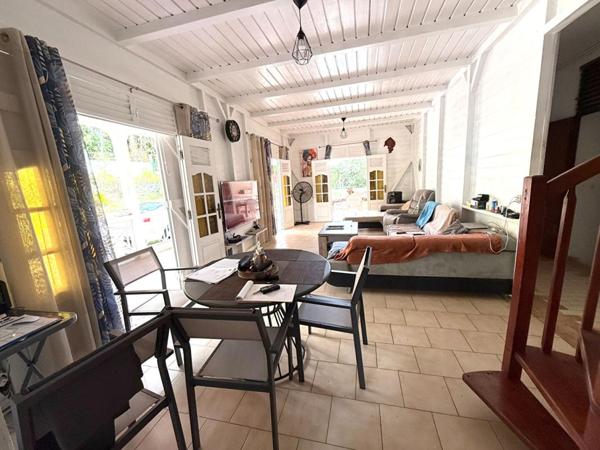 Maison  7 pièce(s) 180 m2 Secteur Vallombreuse-Petit Bourg
