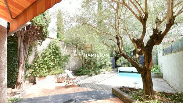 MAISON BOURGEOISE AVEC JARDIN INTIMISTE, GARAGE, PISCINE Albi