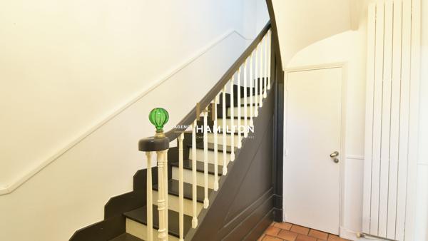 MAISON BOURGEOISE AVEC JARDIN INTIMISTE, GARAGE, PISCINE Albi