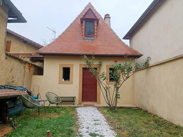 Charmante Béarnaise en pierre avec jardin – À finir de rénover