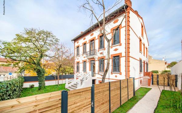 Immeuble à vendre    20 pièces • 645,76 m2 Toulouse