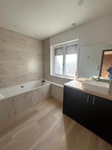 Maison 292m2 habitables entièrement rénovée