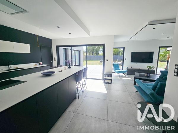 Maison à vendre 6 pièces 162 m² Saint-Méen-le-Grand