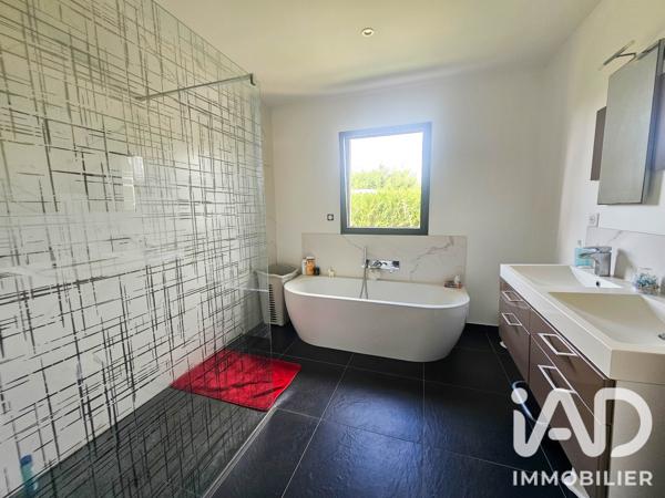 Maison à vendre 6 pièces 162 m² Saint-Méen-le-Grand