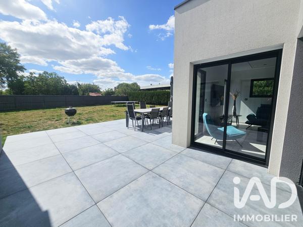 Maison à vendre 6 pièces 162 m² Saint-Méen-le-Grand