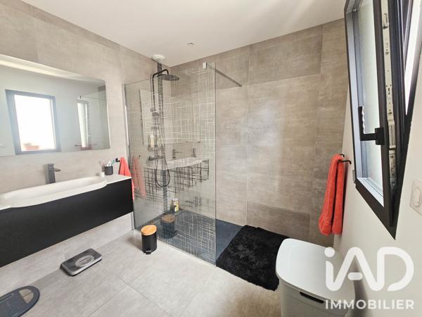 Maison à vendre 6 pièces 162 m² Saint-Méen-le-Grand