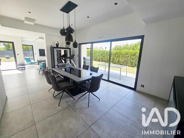 Maison à vendre 6 pièces 162 m² Saint-Méen-le-Grand