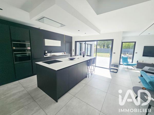 Maison à vendre 6 pièces 162 m² Saint-Méen-le-Grand