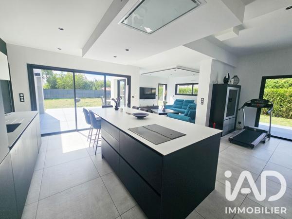 Maison à vendre 6 pièces 162 m² Saint-Méen-le-Grand