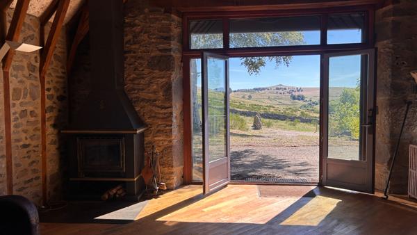 Domaine d'exception +500 m² sur 1,7 ha, Vue panoramique Aubrac, Idéal Gîte ou Grande Demeure Laguiole
