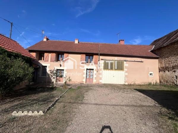 MAISON AVEC GRANGES, DEPENDANCES ET FORT POTENTIEL